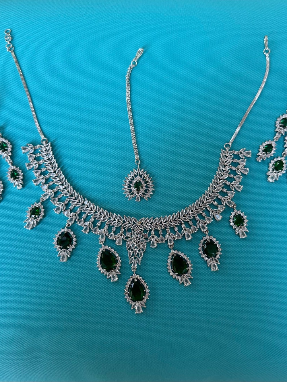 Elegant Silver Necklace Set with Emerald Green Stones - Women Jewelry